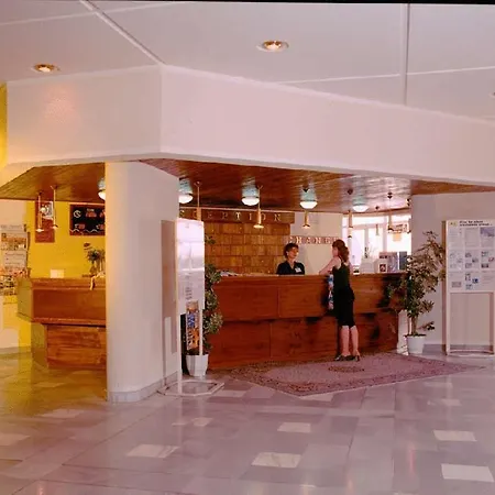 Compass Отель 4*