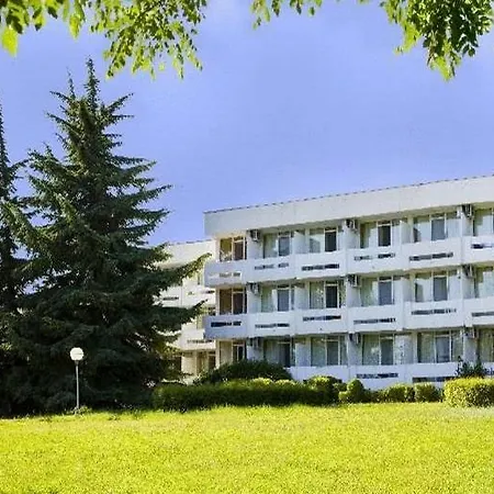 компас Хотел 3*