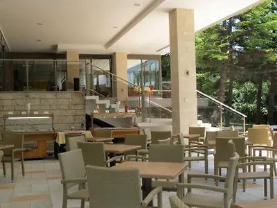 Хотел Compass 4*